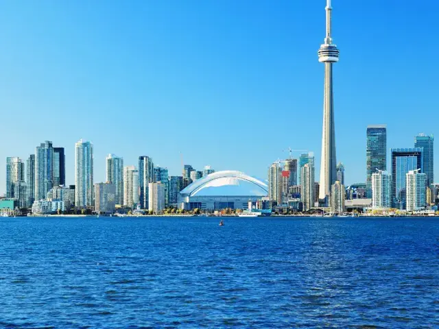 Toronto & Niagara Falls 2 Days Independent Tour ( Hotel in Niagara Falls )