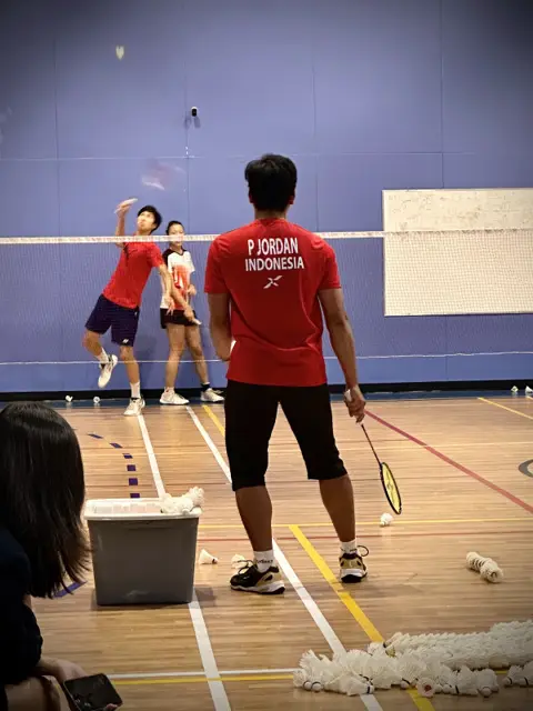 CST Badminton Club