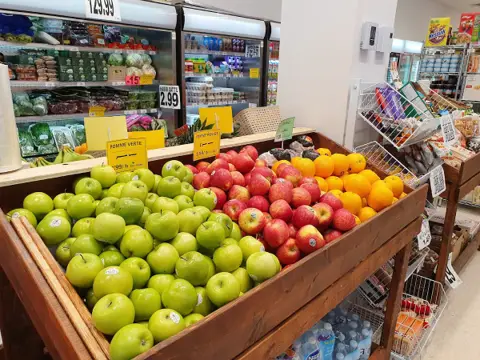 Marché Saluk, Iranian Supermarket
