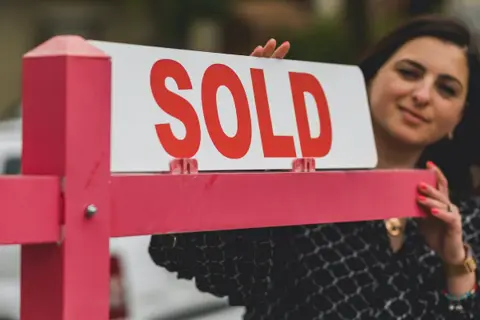 Rana Halabi Real Estate Broker