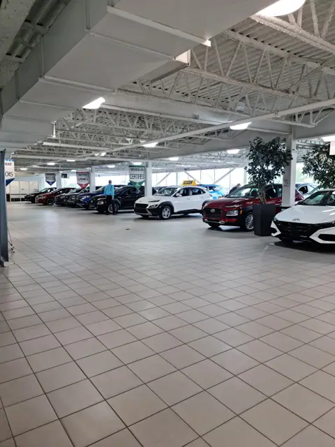Saint-Laurent Hyundai