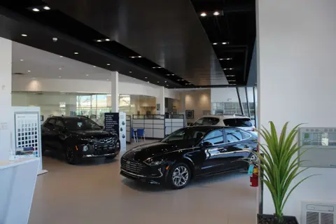 Saint-Laurent Hyundai