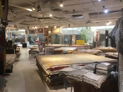 TAPIS ESSGO CARPETS & RUGS