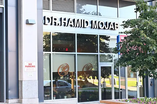 Dr. Hamid Mojab (Endocrinology and Diabetes Centre)
